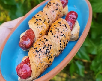 Replica varkens in een deken uit één stuk voor display, nep-hotdogcroissant voor bakkerijdecoratie