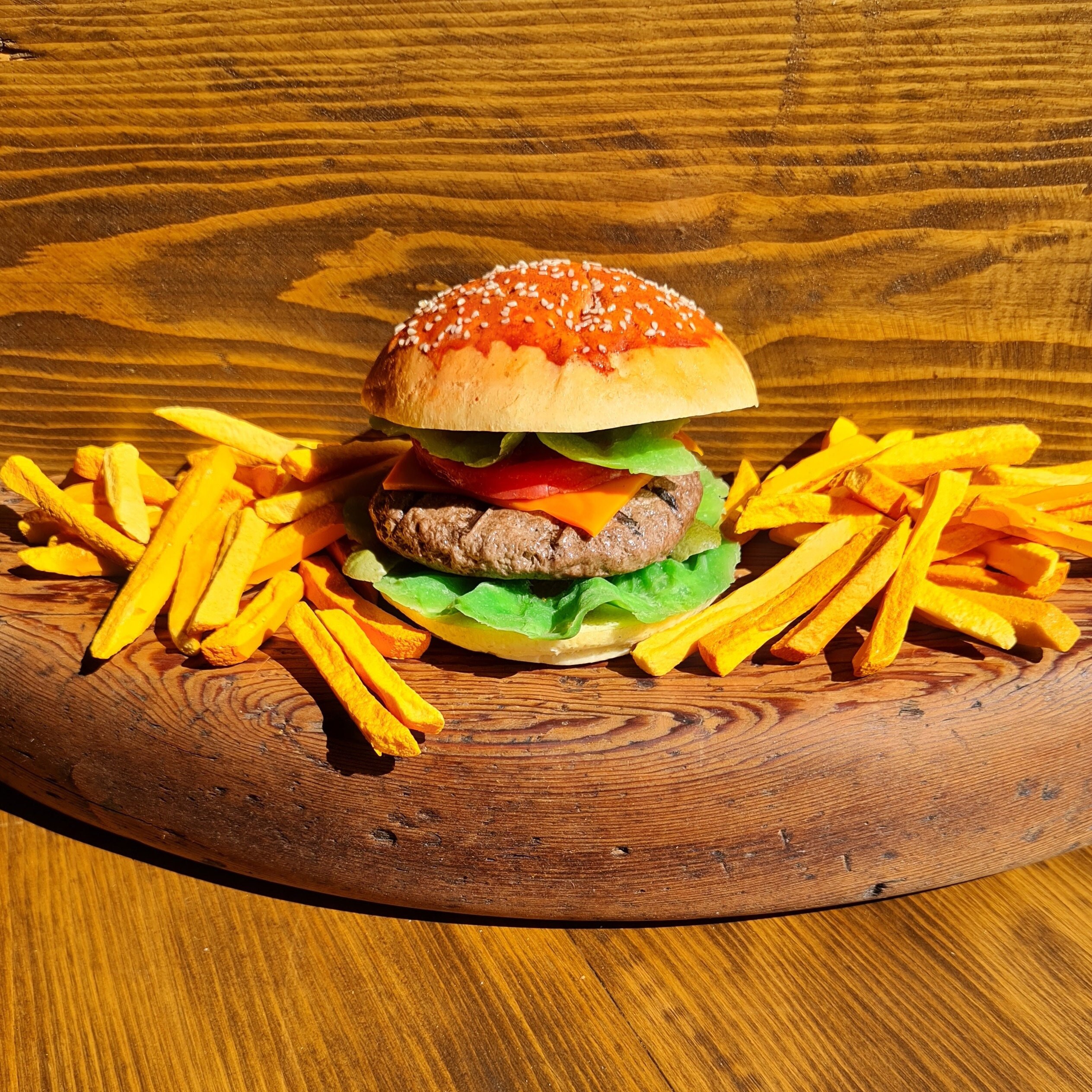 thumbnail interactive-video image 1 of PU Material Fake Food Decoration Fake Hamburger Model | Realistic Artificial Burger Prop For Display & Photography Artificial Food Prop 1 of 14