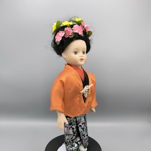 Vintage Porzellanpuppe im Kimono, japanische Puppe, Sammlerpuppen, Puppen der Länder der Welt, Puppe Japan, Sammlergeschenk