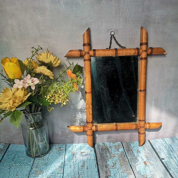 Miroir français antique des années 1930, faux bambou, carton, métal, verre, style rustique, ferme, décor rétro français