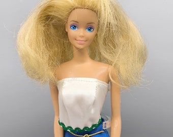 キューティ・ブロンド 2 バービー。エル・ウッズとブルーザー