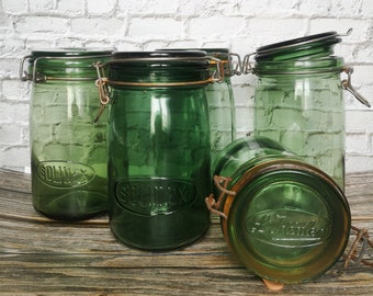 Vintage jar Solidex/L&#39;Idéale 1930-1950s, antique French jar with tight lid, green glass, chic vintage, rustic decor, farm house decoration