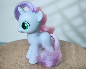 Vintage MLP G4 Sweetie Belle, collectible toy Hasbro, My little pony collection, vintage collectors gift