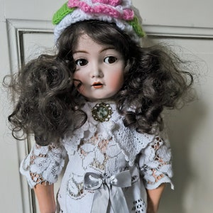 Antique doll Kämmer and Reinhardt/Simon & Halbig 117 N, Germany 70, between 1901 and 1910, bisque head, flirty eyes, rare doll for collector