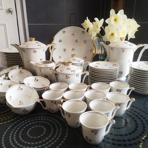 Vintage porcelain service Limoges Raynaud & Cie 1950s, white porcelain with gold roses, French porcelain tea service, excellent condition