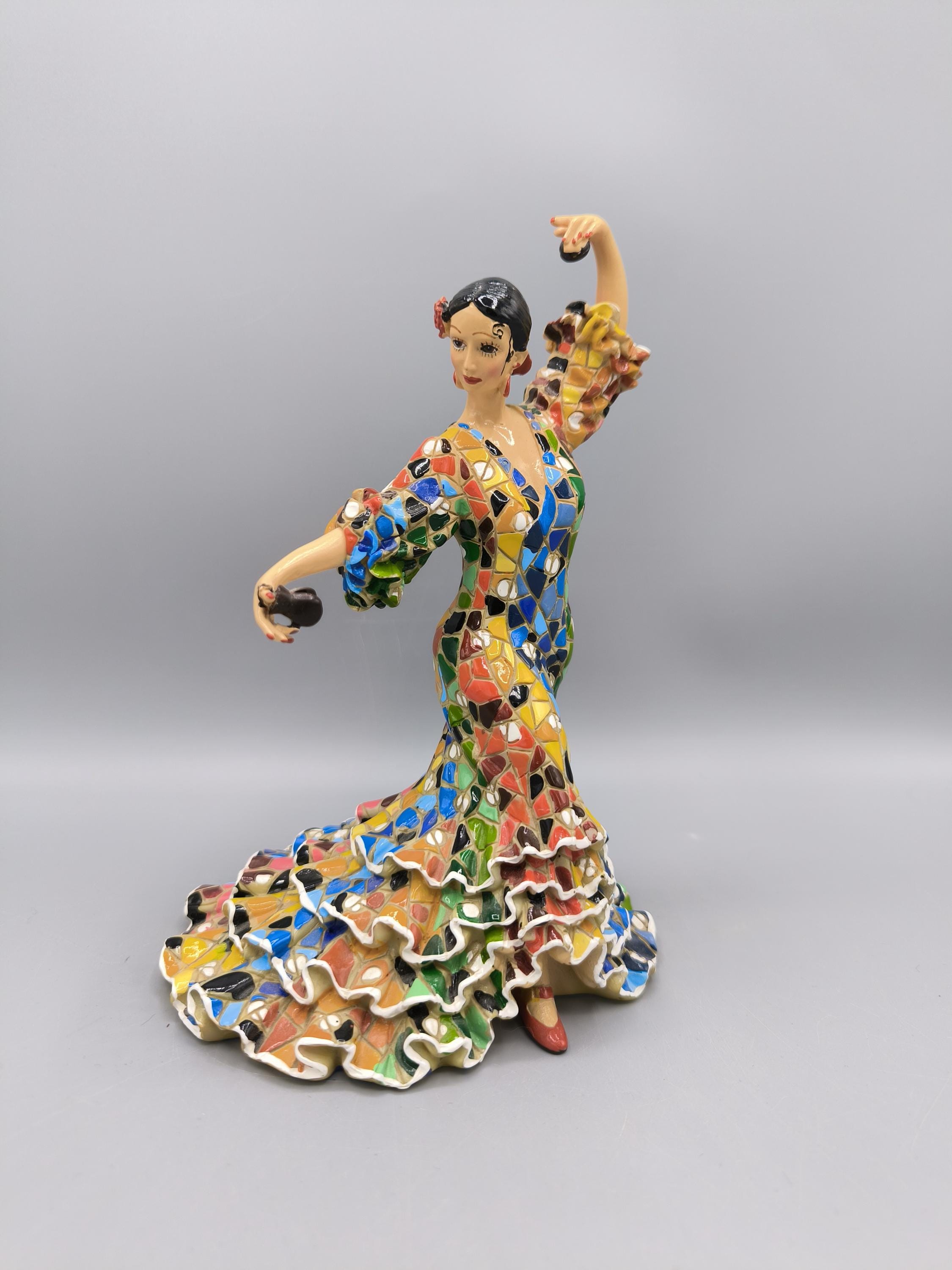 LLADRO スペインの踊り子　希少　磁器人形 置物　フラメンコ LLADRO スペインの踊り子希少磁器人形 置物フラメンコ