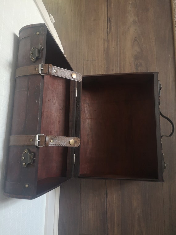 Vintage wooden suitcase-box, antique suitcase, tr… - image 7