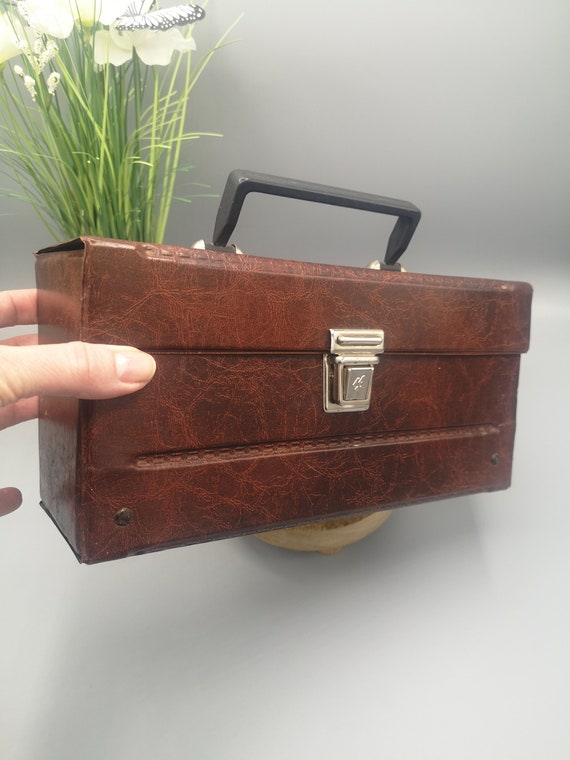 Vintage small suitcase with handle, cardboard and… - image 3