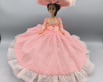 Vintage 1960s doll lamp, doll with light bulb, doll collection in pink bouffant dress, cute nostalgic table lamp, doll lamp as a rare gift