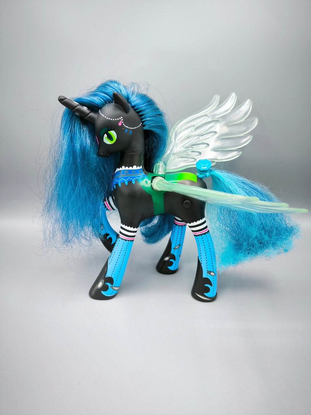 Vintage My Little Pony G4 Queen Chrysalis Light up Wings