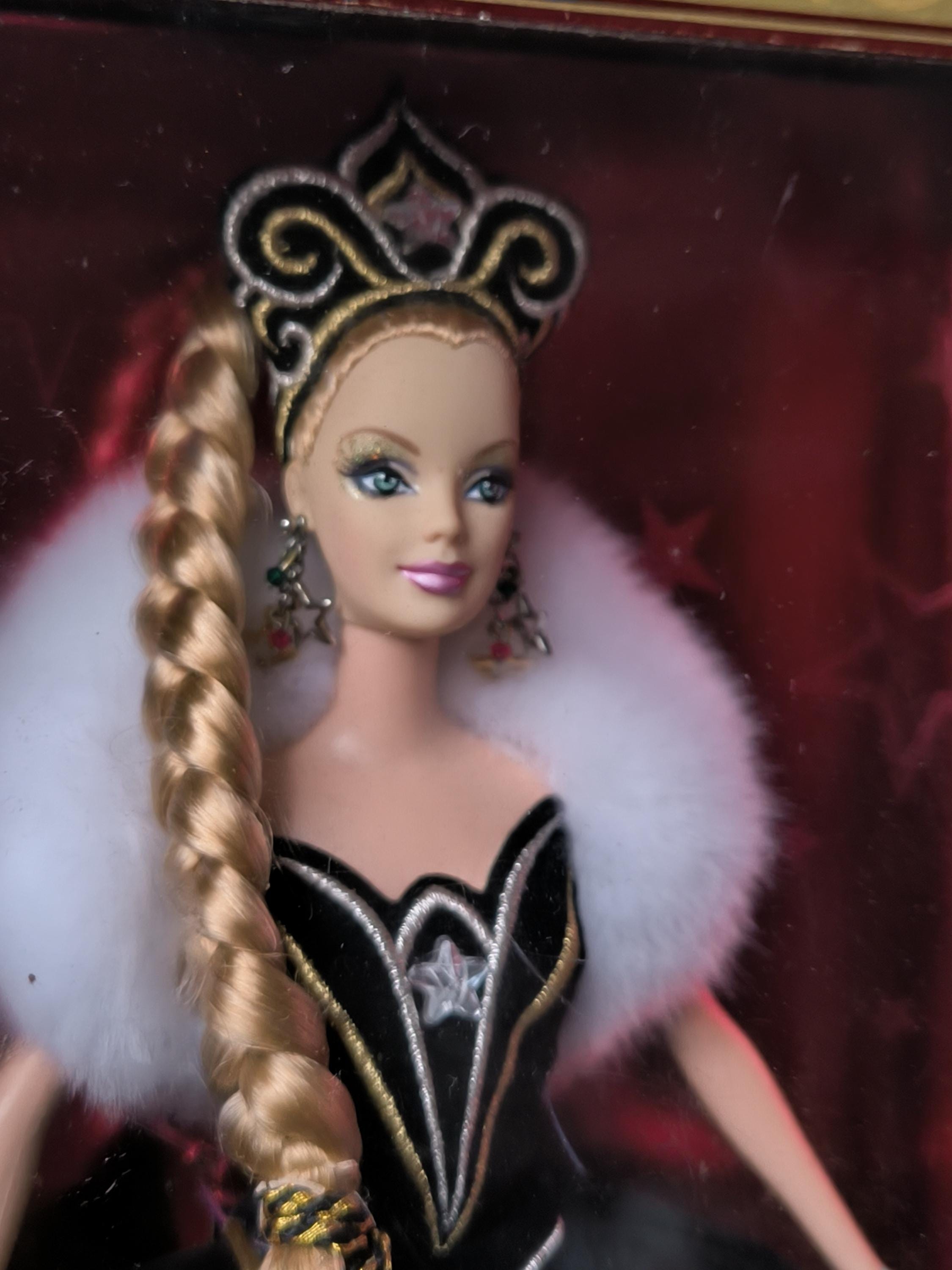バービー人形　Holiday Barbie 2006　ボブマッキー　ヴィンテージ il_fullxfull.6425111909_qe3f.jpg