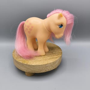 Vintage MLP G1 Peachy, 1982, Italy, Hasbro 1980s collectible toy Hasbro, good condition, collector&#39;s gift