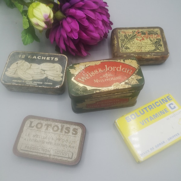 Vintage medical tin boxes, lot of collectible French promotional cans with inscriptions, pill boxes, historical decor, collectors gift