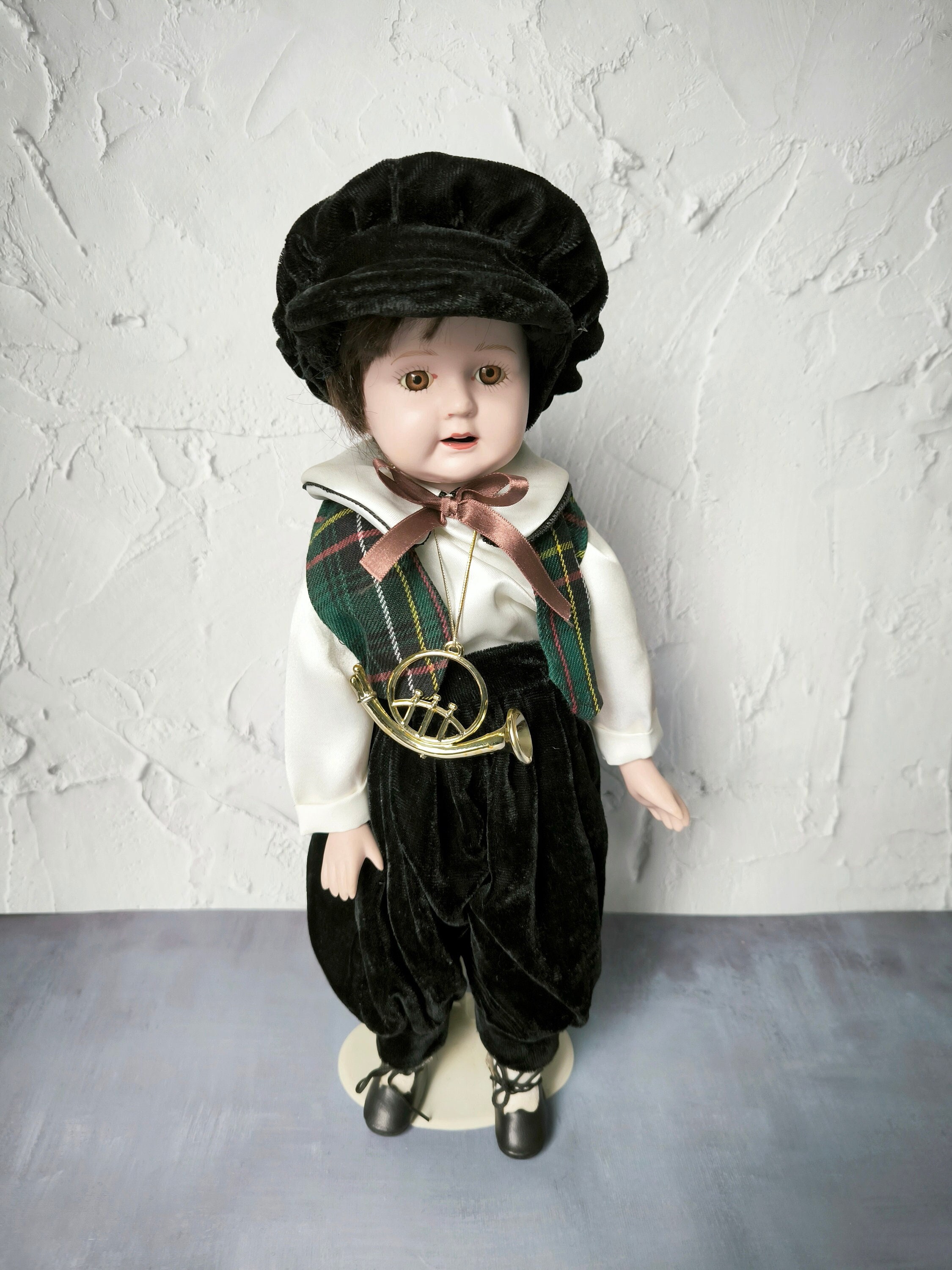 Vintage porcelain musical doll,20' tall music box | Josmoon