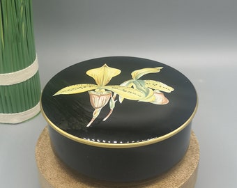 Vintage Villeroy & Boch porcelain box with orchid, round black porcelain box for jewellery, high-grade porcelain, home decor, rare gift