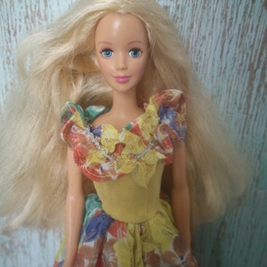 Barbie Sleeping Beauty 1999, rare objet de collection, cils ouverts et fermés, moule pour le visage bob mackie, excellent état