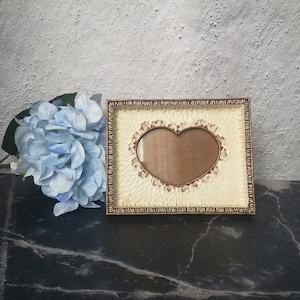 Vintage heart shaped photo frame, beautiful execution technique, vintage romantic frame as a gift, gift for a girl, gift for her