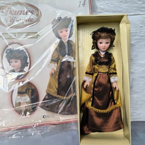 Vintage doll Editions Atlas Ana Ozores, doll literary character, porcelain doll in historical outfit in a box, rare collectors doll