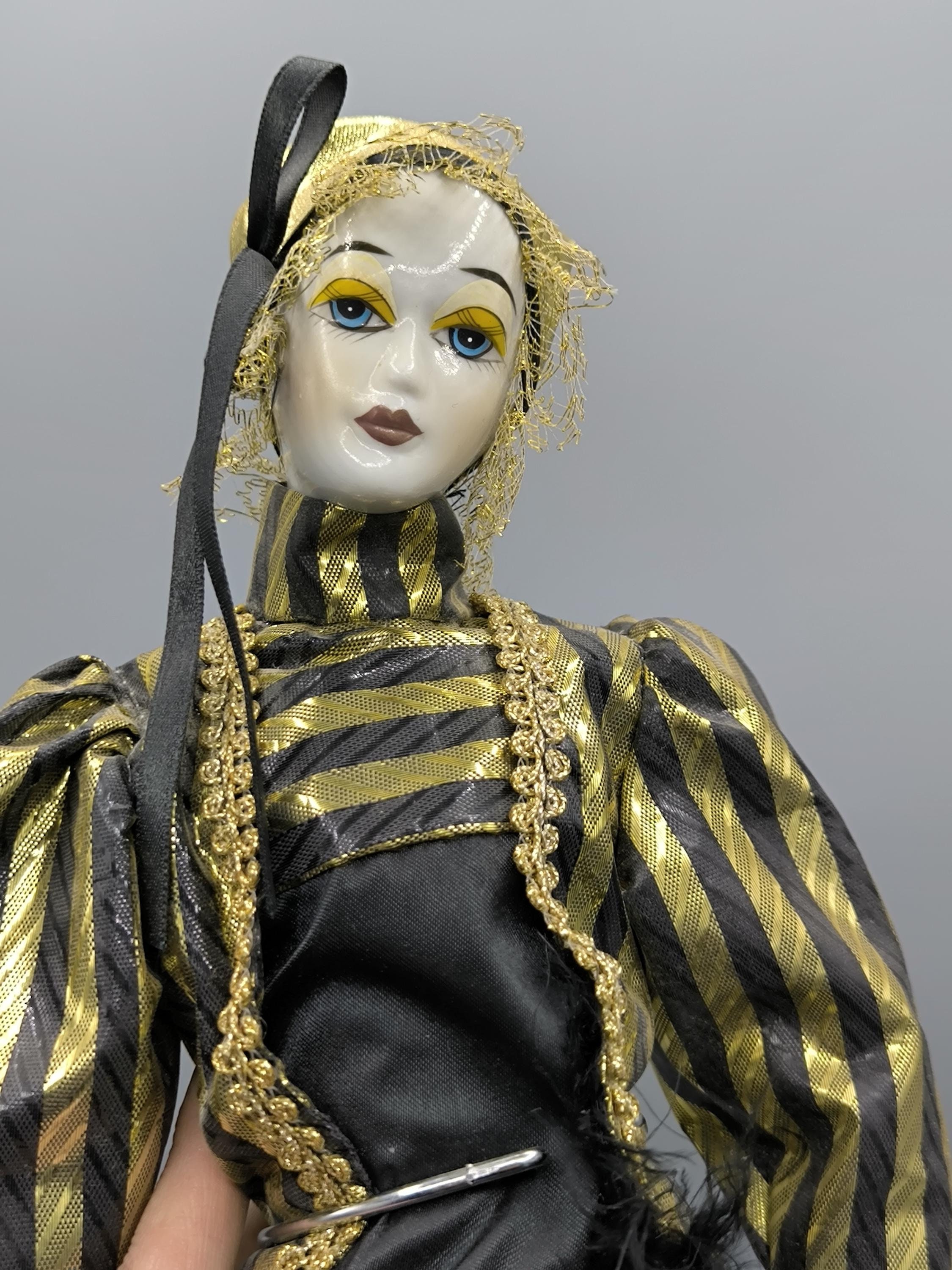 domein『crown』 Italy antique doll Porcelain doll italy - Etsy España