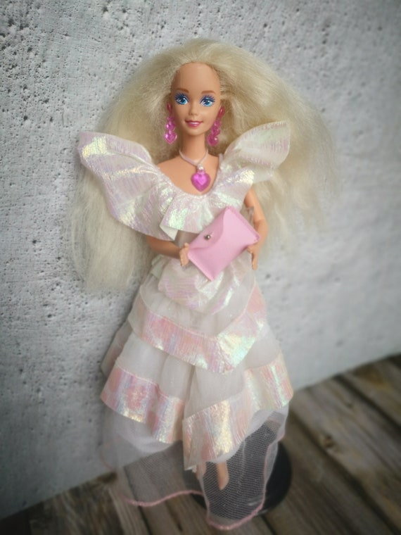 Vintage Barbie Secret Heart 1992 With Original Outfit, Collectible