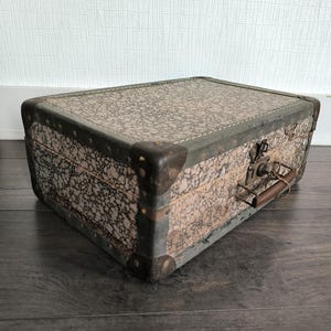 Vintage plywood suitcase, antique worn suitcase from the 1940s-50s, suitcase with rusty lock and key, retro decorative item
