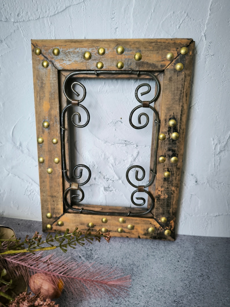 Traditional Frames Vintage Rustic Frame, Wood Frame With Metal Elements, Antique Wall ...