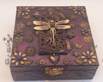 Wooden keepsake box. Decorated with a stunning Dragonfly. Unique and unusual.A gift for her, for him, or You!