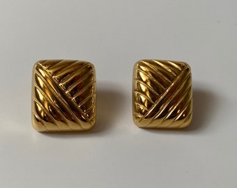 Large Gold Square Earring| Gold Square Studs Earring| 90s Style Textured Earrings| Vintage Gold Square Earrings