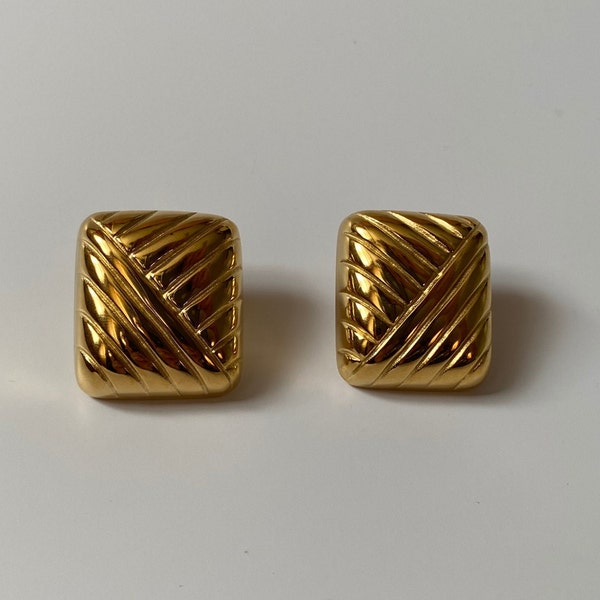 Large Gold Square Earring| Gold Square Studs Earring| 90s Style Textured Earrings| Vintage Gold Square Earrings