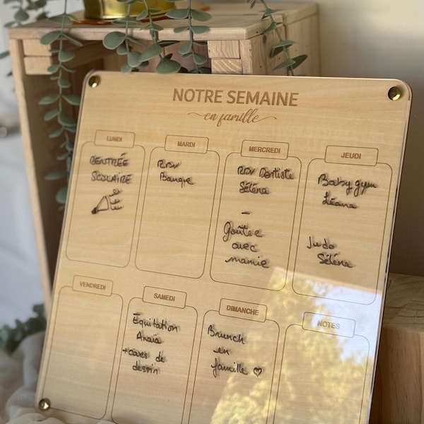 Erasable wooden weekly planner | Personalized weekly planner | Wall decoration for family, office, and kitchen organization