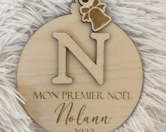 Boule de Noël en bois personnalisé