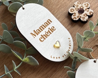 Personalized wooden keychain | Mother's Day gift | Children's names | Custom engraving | Handmade gift for mom