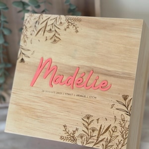 Personalized Wooden Box – Engraved Wildflowers | Unique Gift with Name or Message