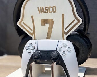 Personalized Wooden Gaming Controller and Headset Stand – Engraved Name and Number – Unique Gamer Gift