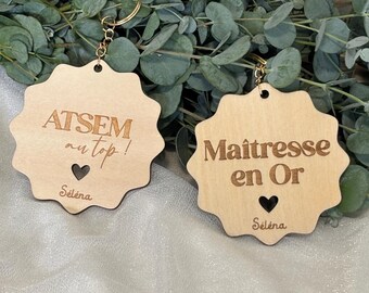 Personalized wooden key ring for teacher or ATSEM – End of school year gift – Thank you teacher – First name engraving – Original gift
