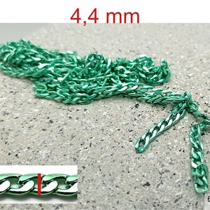 Chain, metallic green, width approx. 4.4 mm