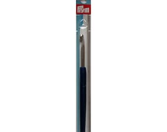 May include: A blue and silver crochet hook with a plastic handle. The hook is labeled "5" and "Prym".