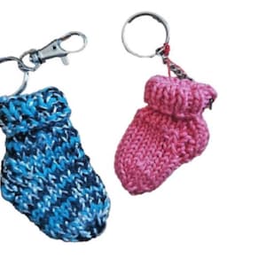 Llavero mini calcetín - de punto - con chip para carrito de compra