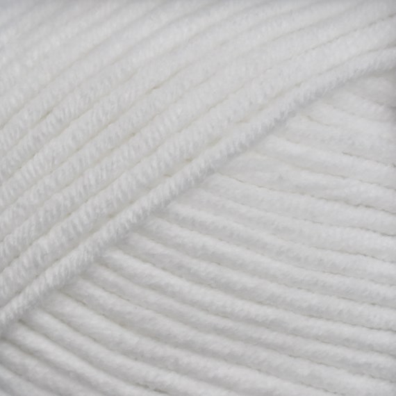 Dreamy Wool' Cuddle Soft Chunky Yarn