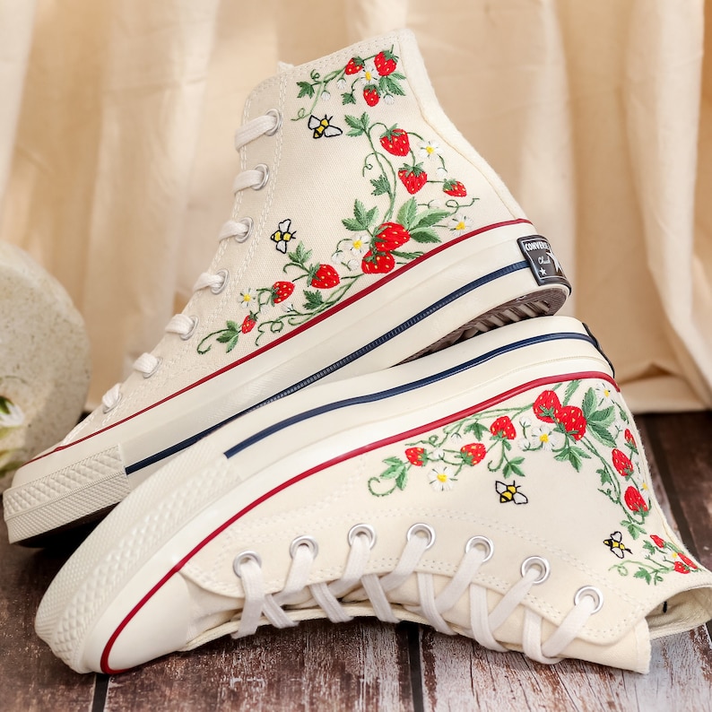 Customized Embroidery Converse Women, Bee and Strawberry Embroidered Converse, Strawberry Embroidered Shoes, Strawberry Embroidered Sneakers