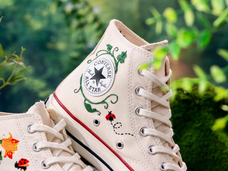 Custom Converse Embroidery, Trumpet Creeper Flower Embroidered Converse, Trumpet Vine and Ladybug Embroidered Shoes Custom , Gift for Her