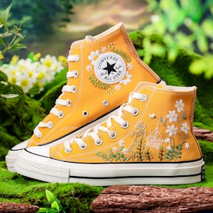 Custom Converse Embroidered Shoes, Flower Embroidered Converse, Floral Embroidery Sneakers, Daisy Embroidered Converse, Wedding Gifts