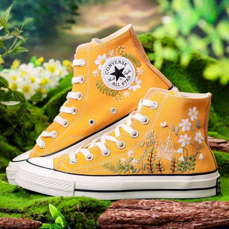 Custom Converse Embroidered Shoes, Flower Embroidered Converse, Floral Embroidery Sneakers, Daisy Embroidered Converse, Wedding Gifts