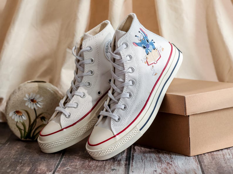Custom Blue Alien Embroidered Converse High Tops, Converse Embroidery Book, Blue Alien Embroidered Shoes Custom,  Birthday Gifts for Her