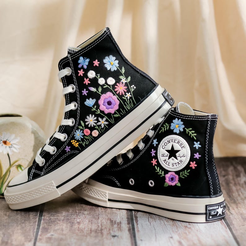 Custom Converse Chuck Taylor Embroidered Garden Flowers, Embroidered Converse Flowers, Flower Embroidered Shoes, Birthday Gifts for Her