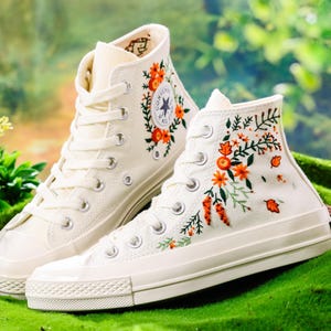 Wedding Converse for Bride, Bridal Flowers Embroidered Shoes for Wedding, Boho Wedding Flower Embroidered Shoes, Wedding Gift for Bridal