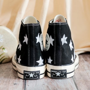 Custom Embroidered Converser 1970s, Star Embroidery Design, Star Embroidered Shoes for Men, White Star Embroidered Sneakers, Gift for Her