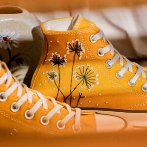 Embroidered Converse High Tops, Custom Converse Shoes with Dandelion Embroidery,  Converse Embroidered Shoes for flower lovers, Gift For Her