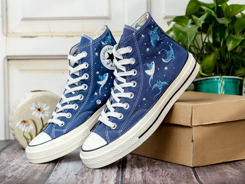 Custom Embroidered Converse High Tops, Custom Converse Chuck Taylor 1970s Manta Ray Embroidered, Ocean Embroidered Shoes Custom, Ocean Gifts