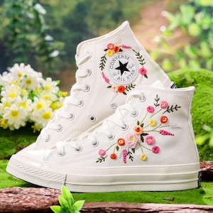 Embroidered Wedding Converse Shoes, Bridal Floral Embroidery Converse, Wedding Flowers Embroidered Sneakers, Personalized Bridal Sneaker
